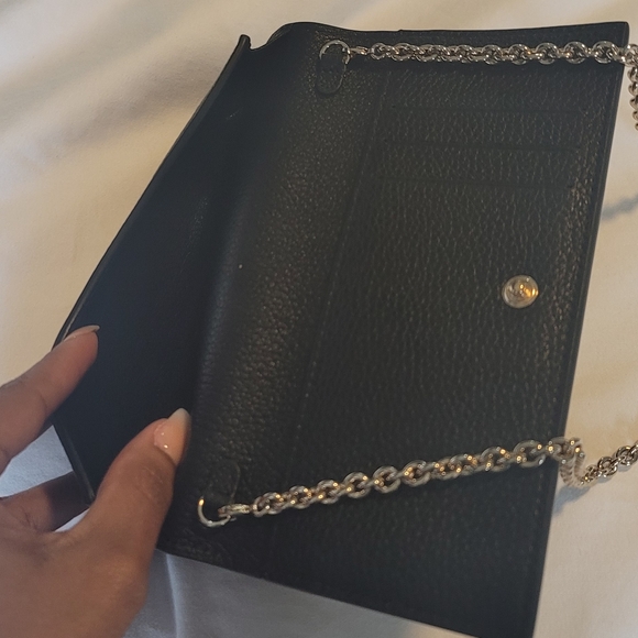 Ferragamo Wallet with Chain - Picture 6 of 6